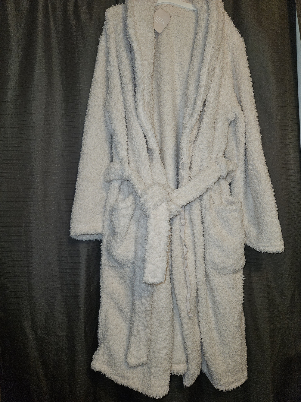 Ulta Beauty Plush Sherpa Bath Robe in Light Gray